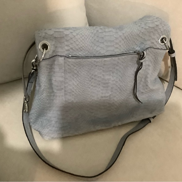 New Leather Snake print Grey Vince Camuto HandBag - Picture 3 of 8